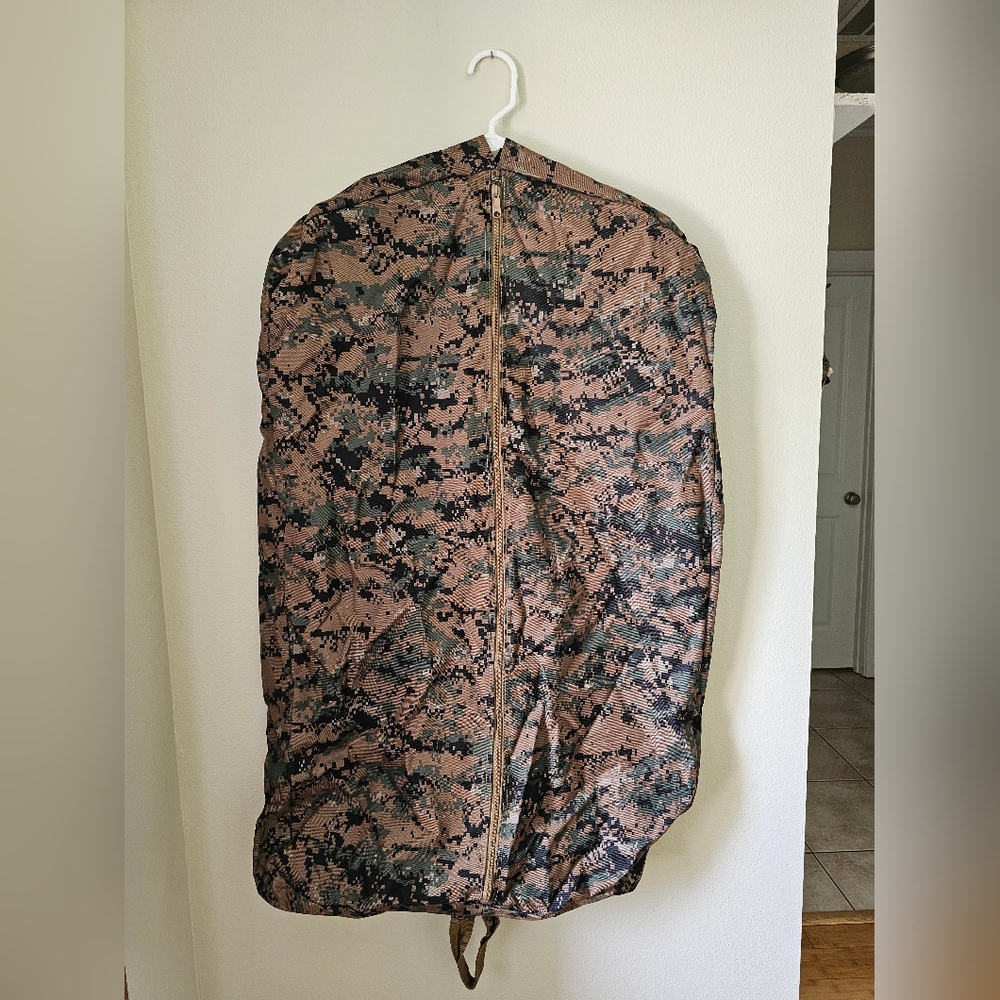 USMC Camouflage Garment Bag